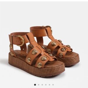 Circus by Sam Edelman Katy Stud Buckle Platform Sandal NWT